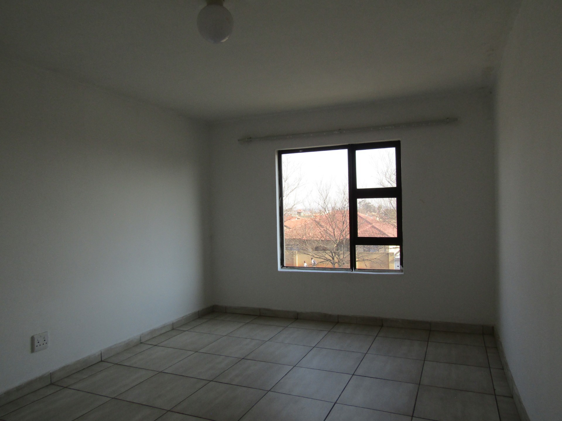 1 Bedrooms Apartment To Rent in Spruit view, Katlehong