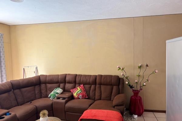 Apartment To Rent in Sonheuwel, Nelspruit