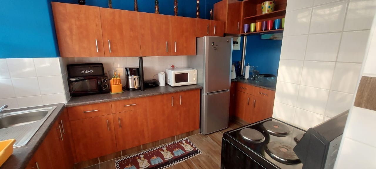 Charming Uvongo Apartment Offering Comfort, Style, Serenity