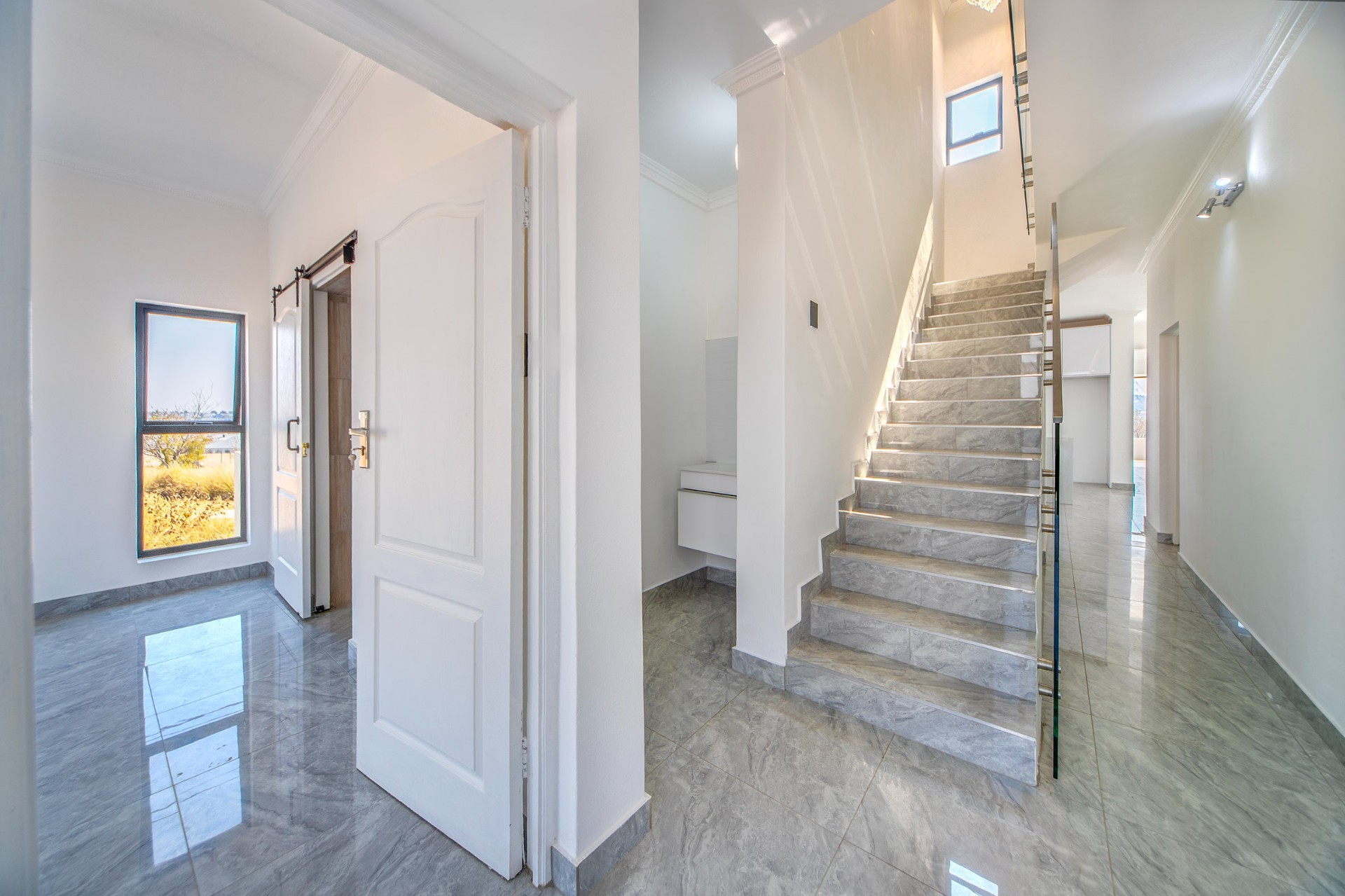 Brand New Build - In a cul de sac, next door to the park