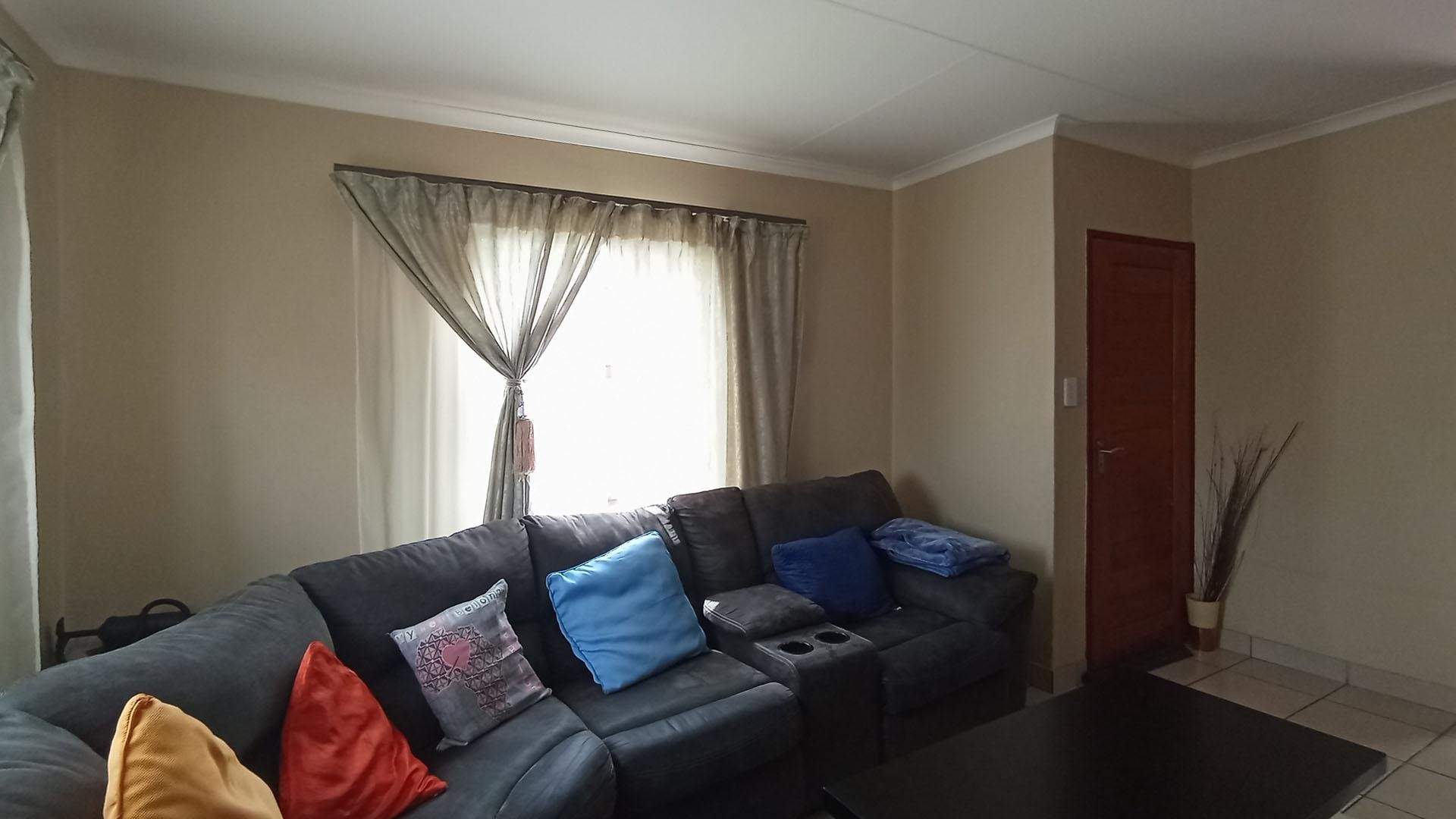 A 3bed, 2bath home in Waterberg Estate Kosmosdal