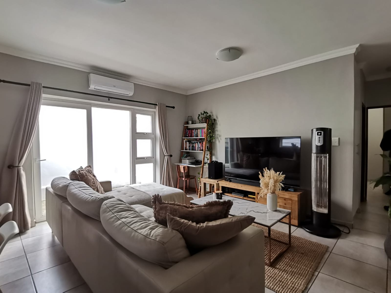 Modern 3-Bedroom Home to Rent in Bergenzicht Estate, Paarl