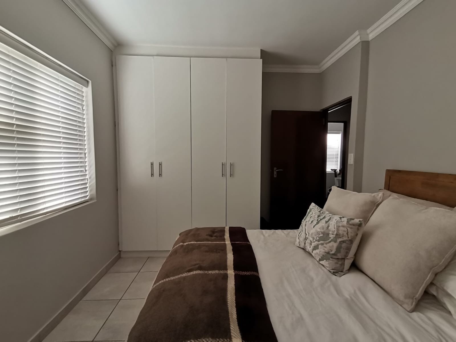 Modern 3-Bedroom Home to Rent in Bergenzicht Estate, Paarl