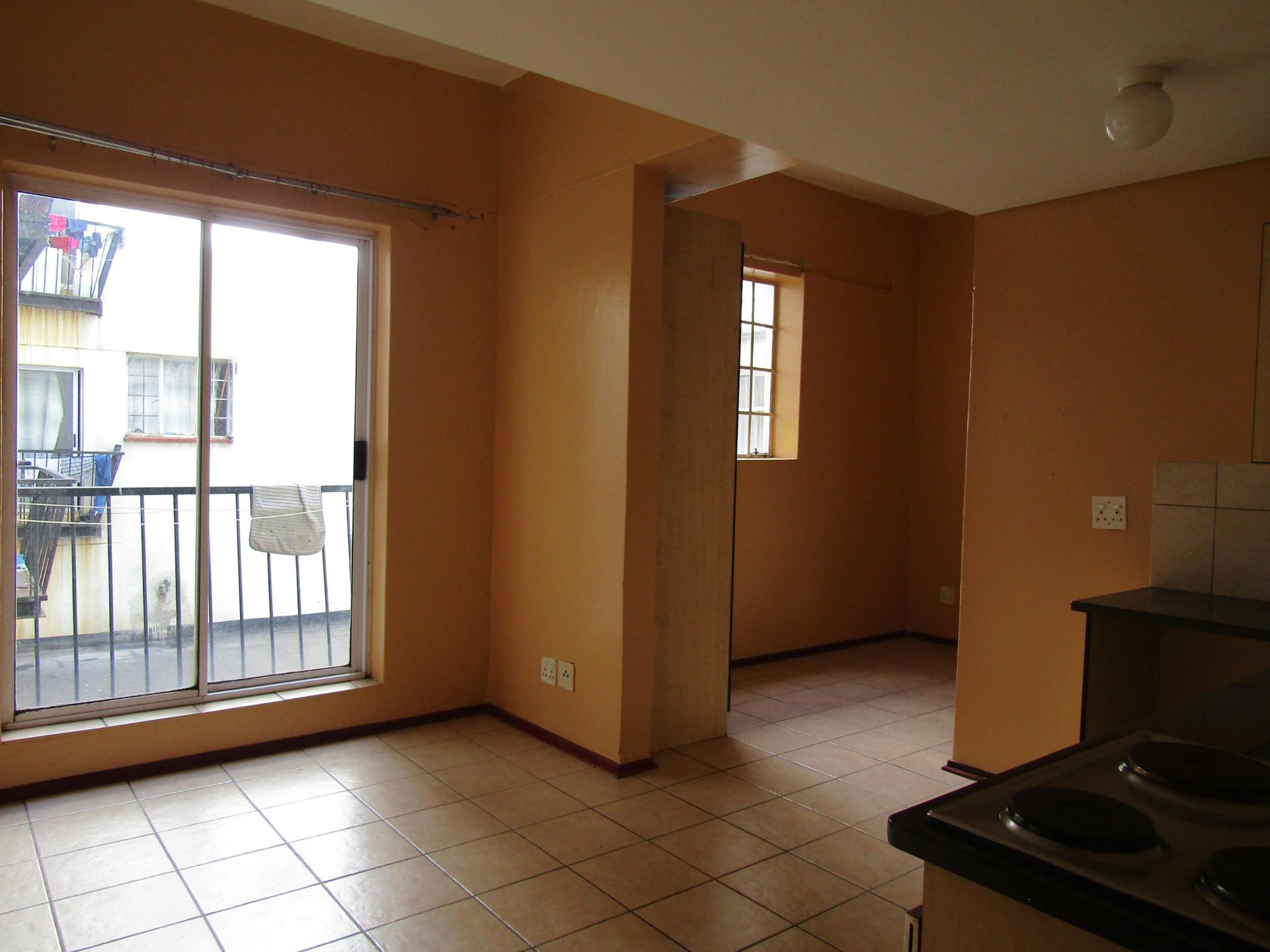 Apartment To Rent in Braamfontein, Johannesburg