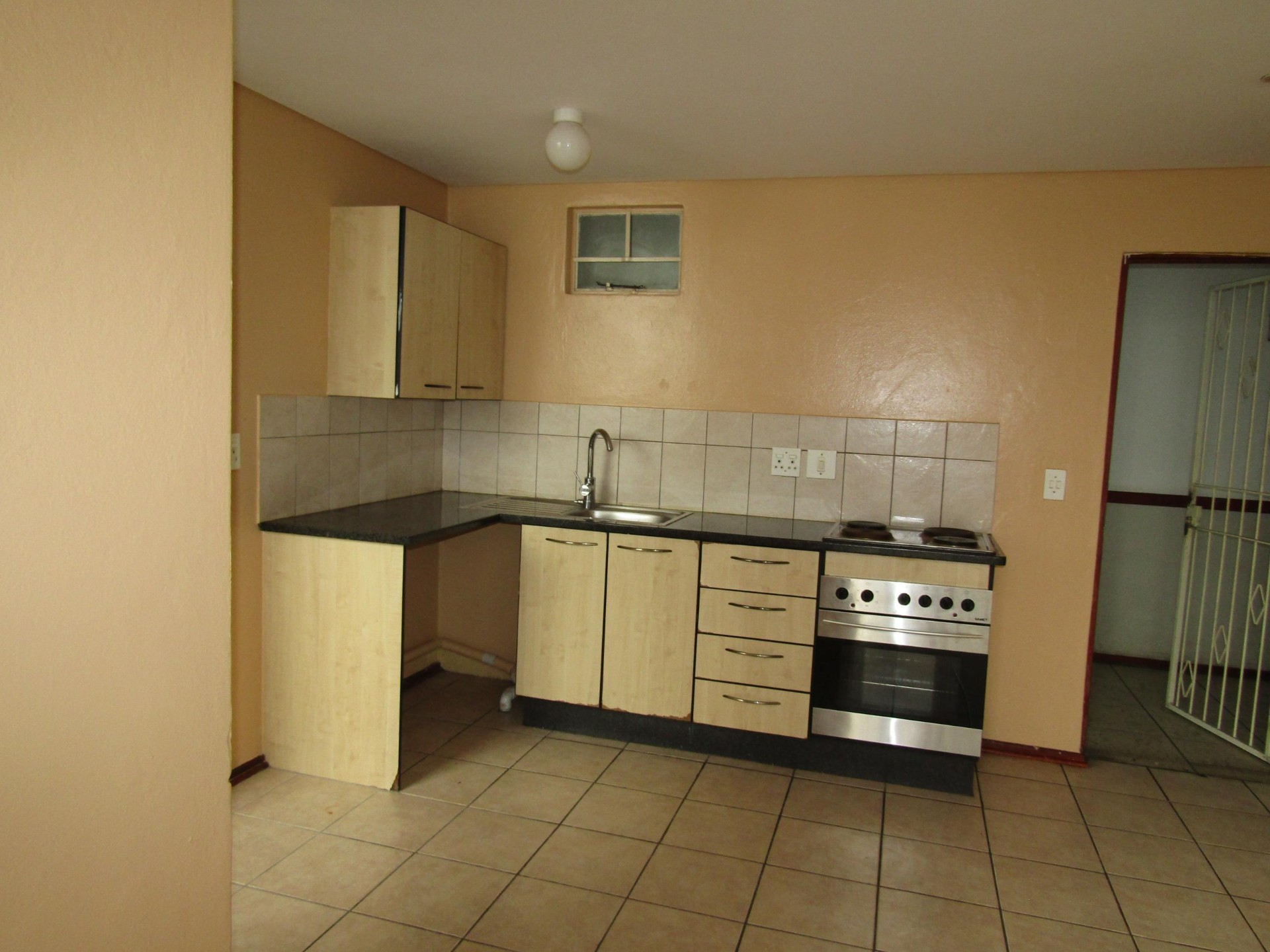 Apartment To Rent in Braamfontein, Johannesburg