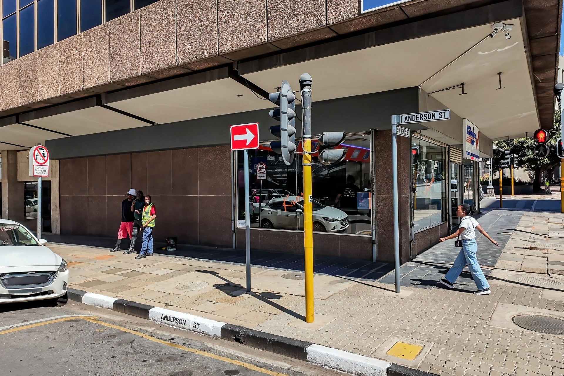 848m² Office To Let - Anderson Place, Johannesburg