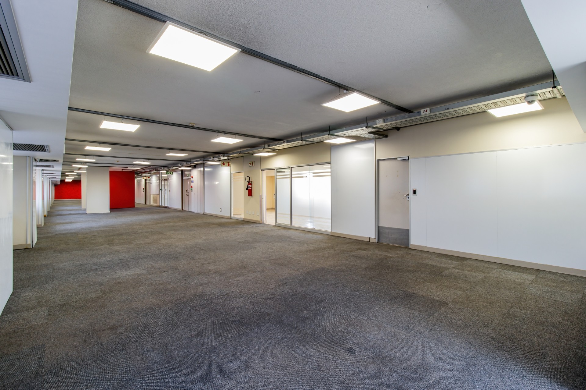 848m² Office To Let - Anderson Place, Johannesburg