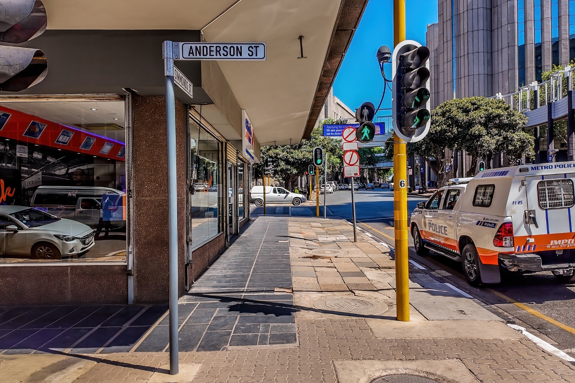 613m² Office To Let - Anderson Place, Johannesburg