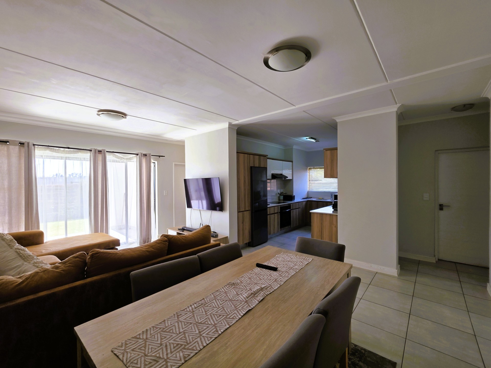 3 Bedroom Apartment For Sale in Blyde Riverwalk Estate, Pretoria