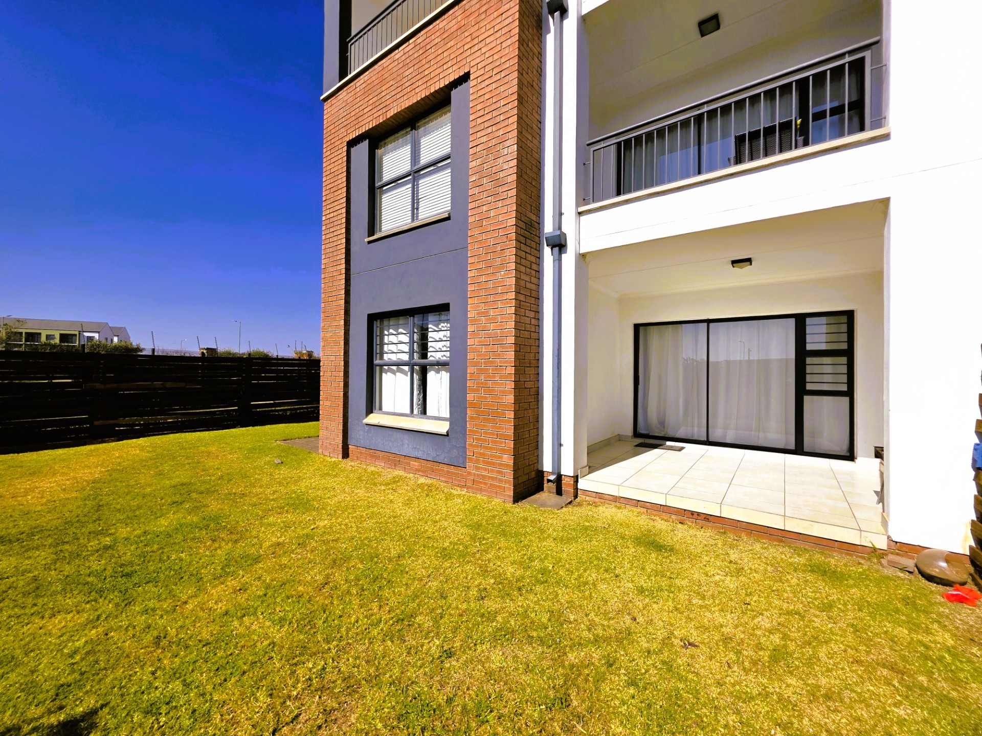 3 Bedroom Apartment For Sale in Blyde Riverwalk Estate, Pretoria