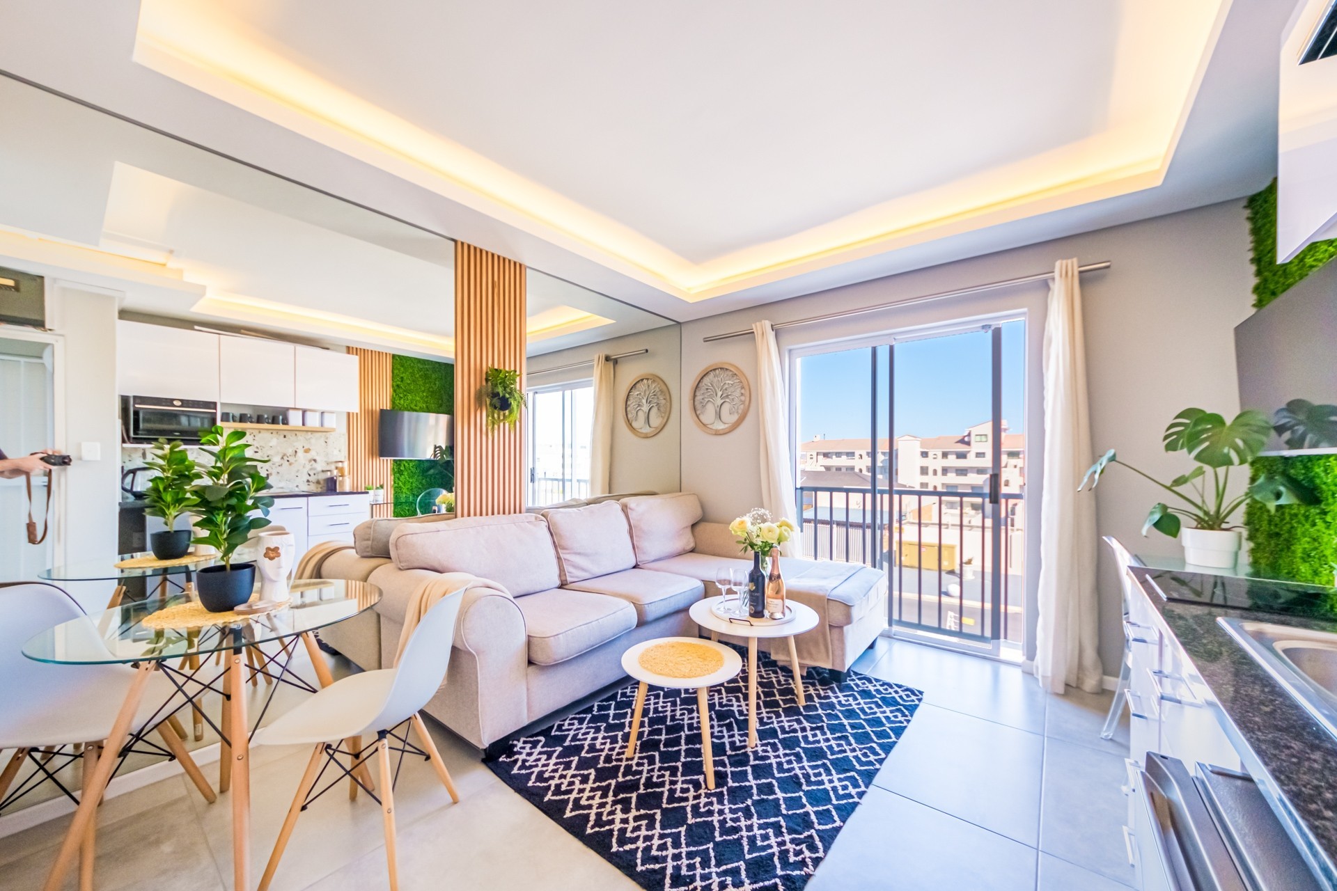 One Bedroom Fully Furnished Apartment available for Mid Term / Long Term Rent