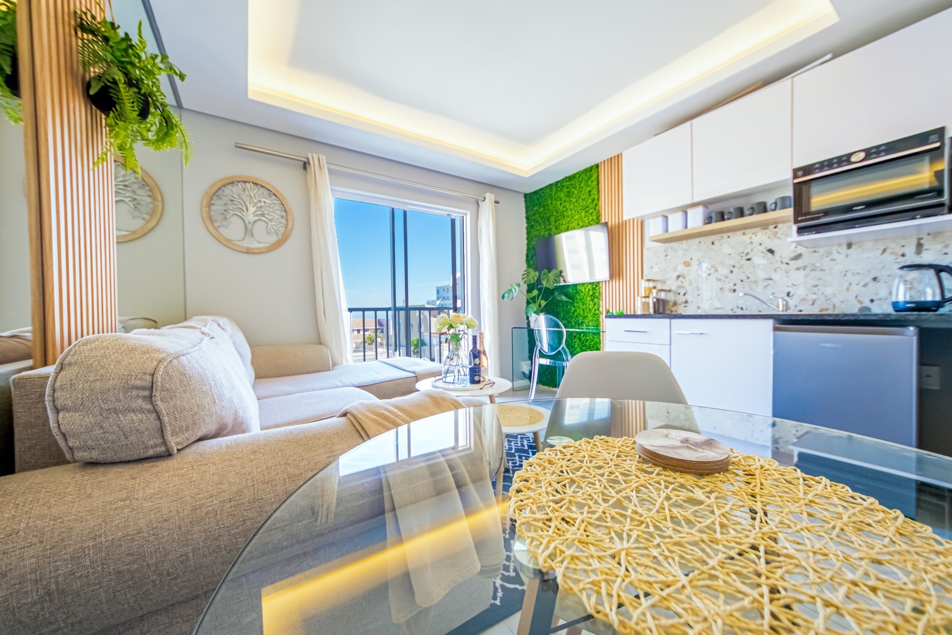 One Bedroom Fully Furnished Apartment available for Mid Term / Long Term Rent