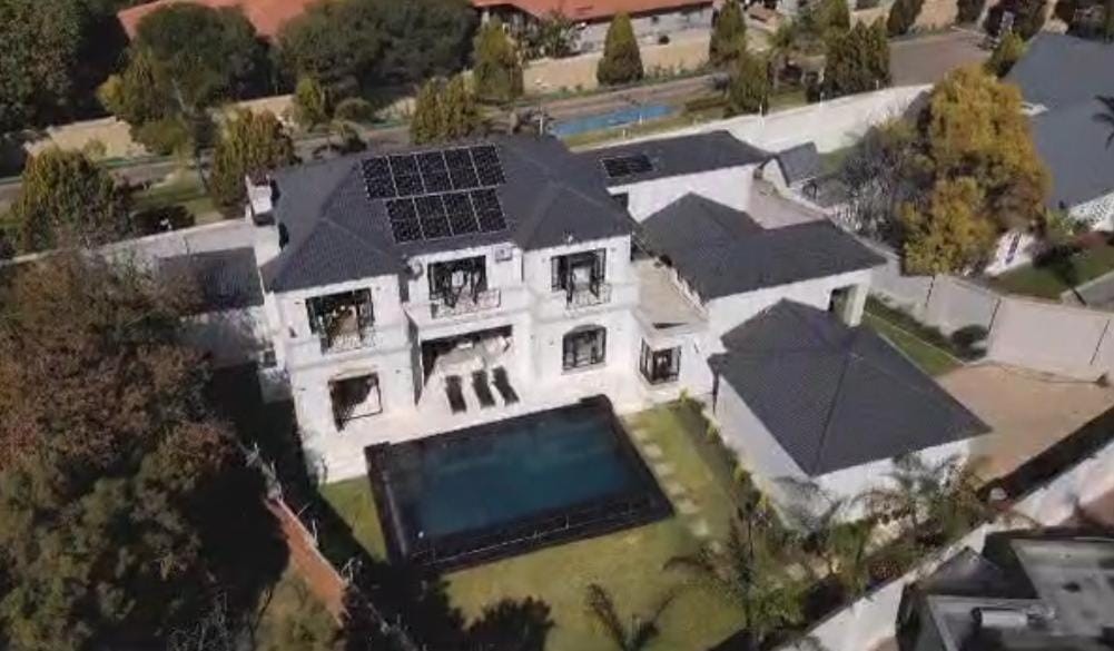 4 Bedroom 3.5 Bathroom Furnished House For Sale