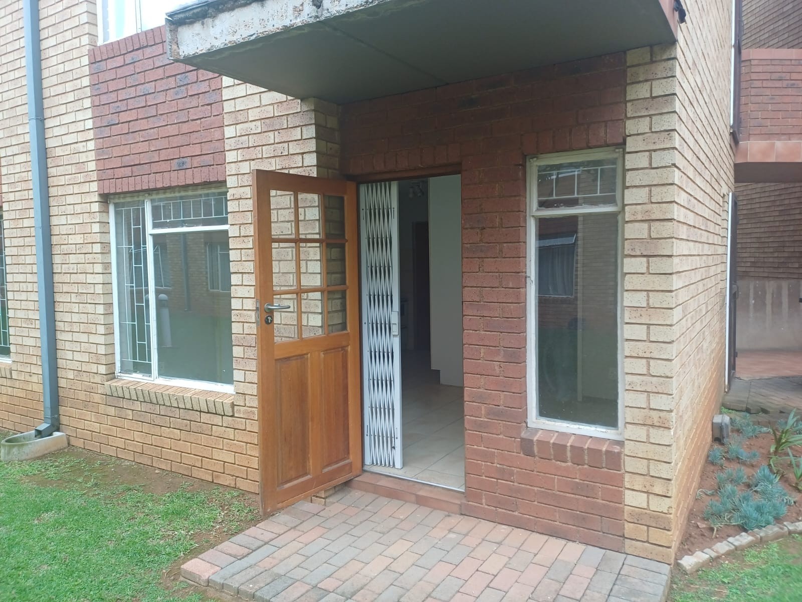 Studio For Sale in Auckland Park, Johannesburg