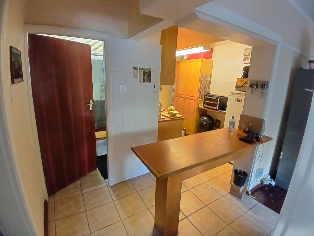 Apartment for rent in Gardens, Cape Town, 64 m²