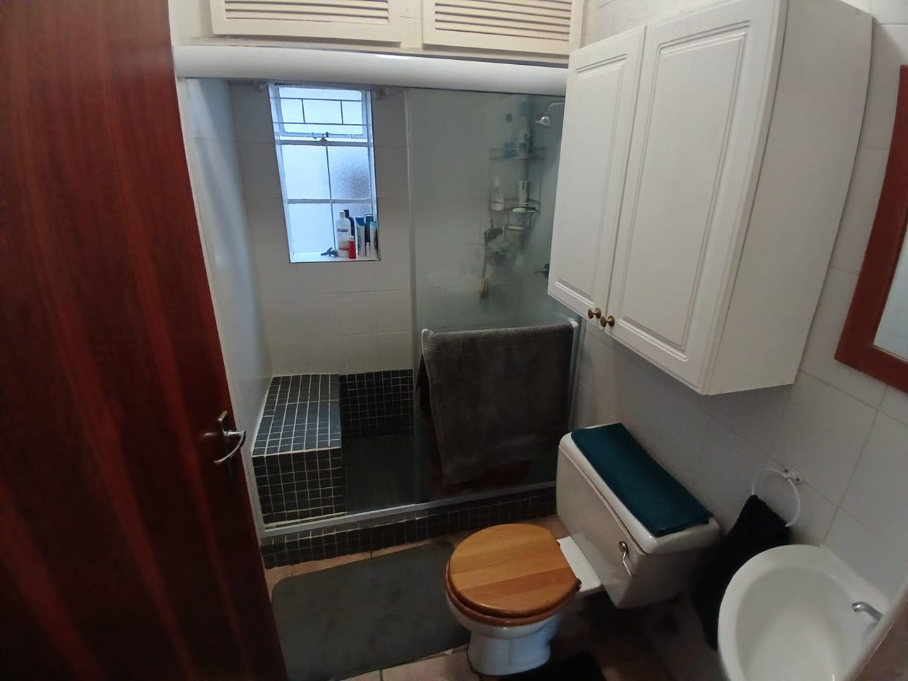 Apartment for rent in Gardens, Cape Town, 64 m²