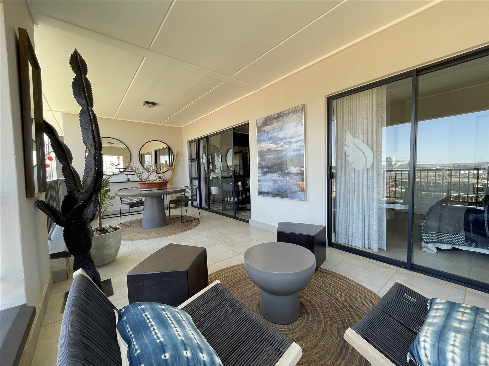 Apartment To Rent in Waterfall, Midrand