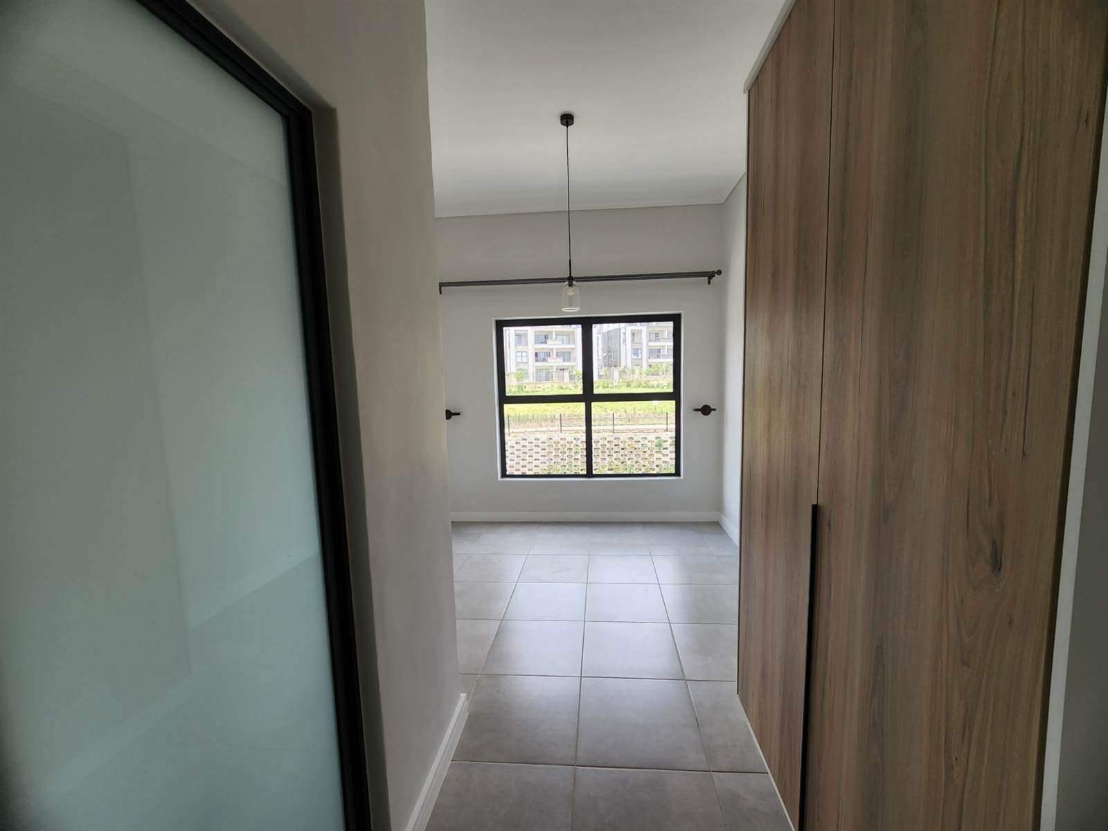 LAGOON FACING 3 BEDROOM Apartment To Rent in Waterfall, Midrand