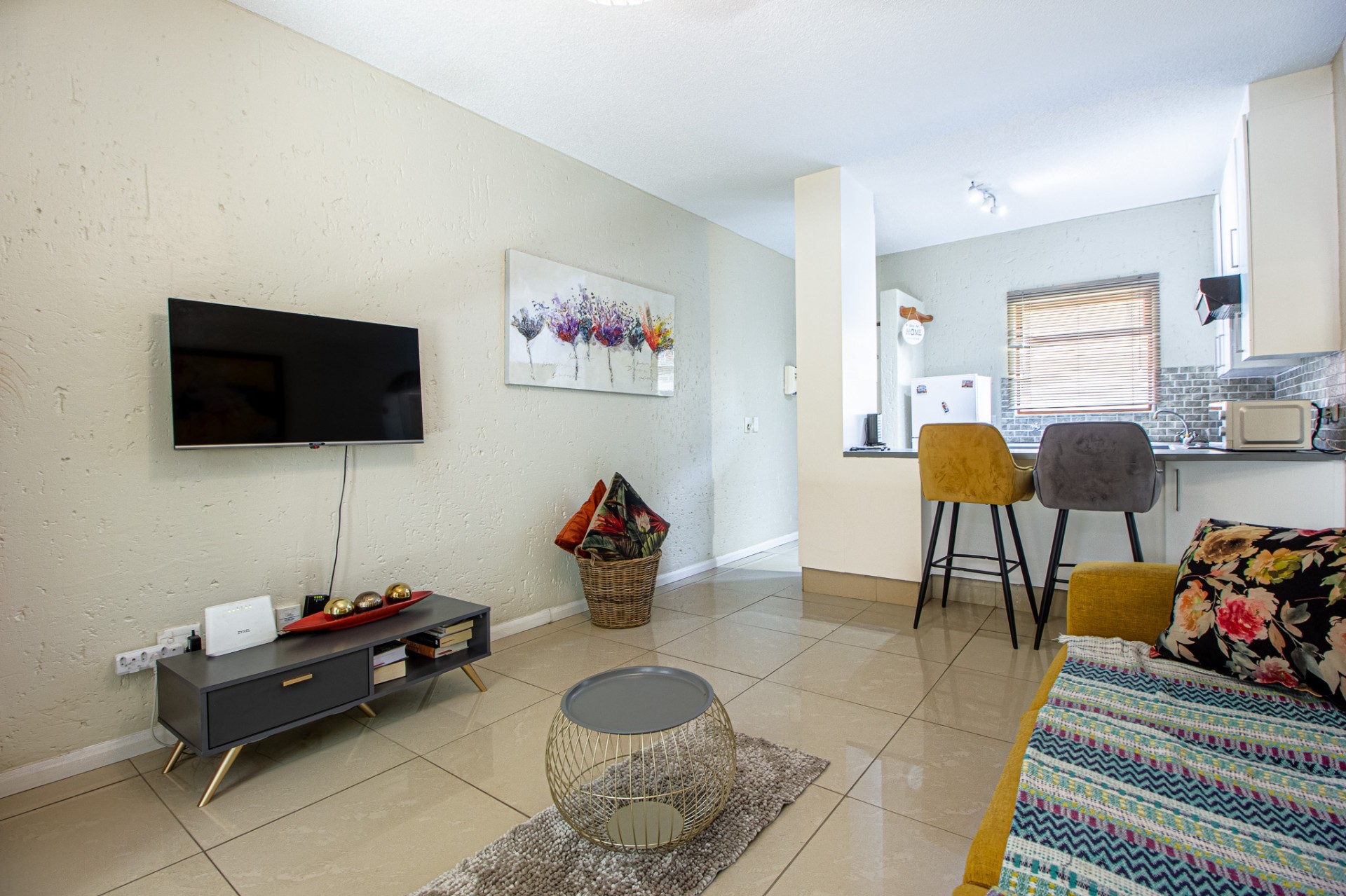 Apartment To Rent in Lonehill Sandton