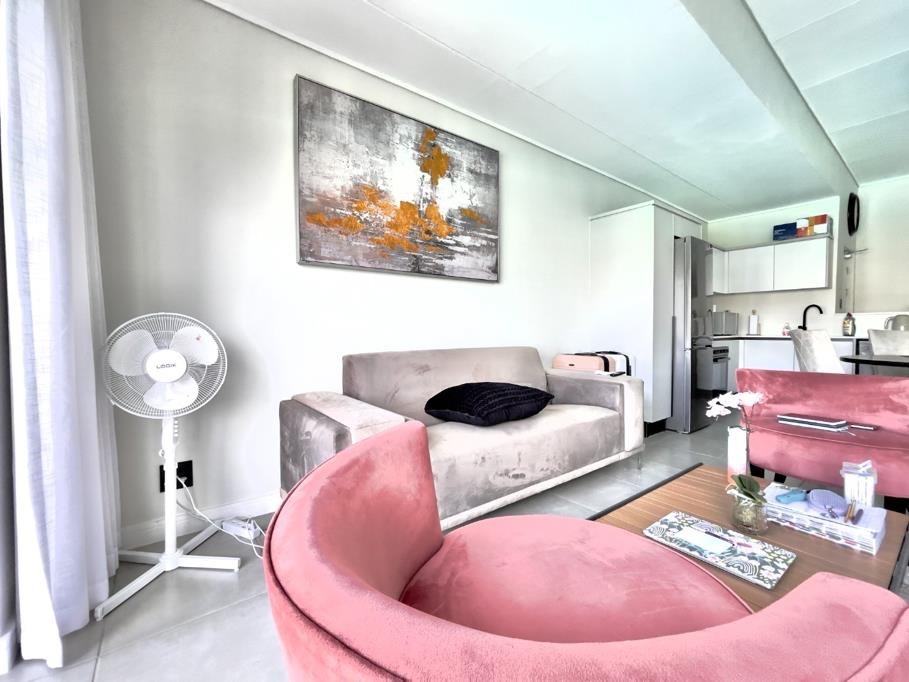 Apartment To Rent in Waterfall Midrand