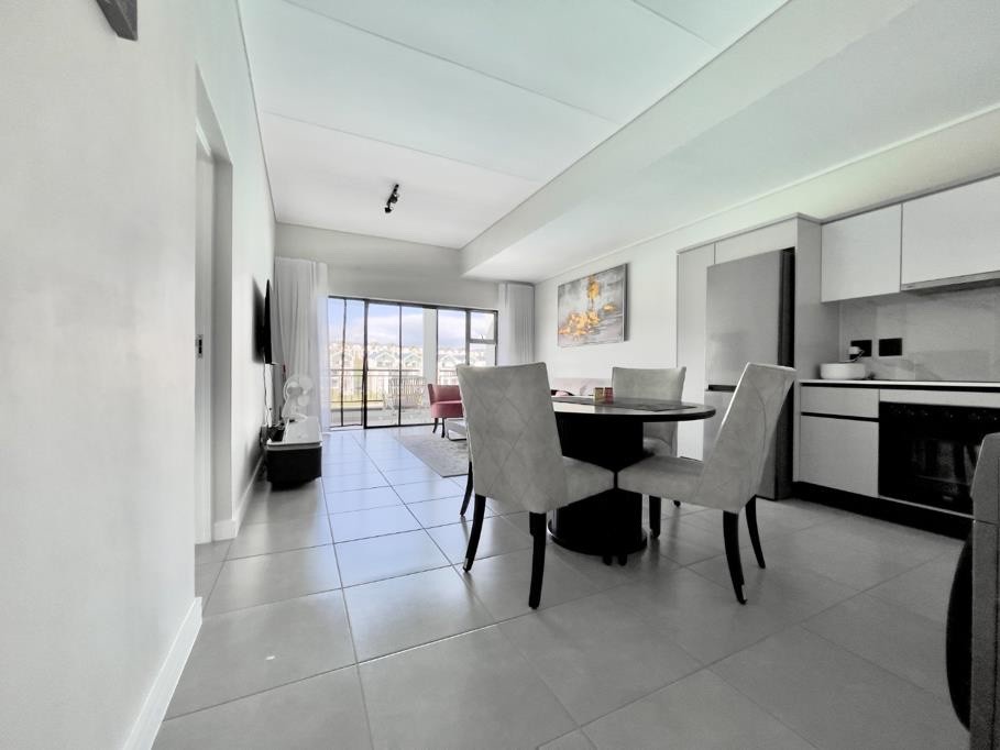 Apartment To Rent in Waterfall Midrand