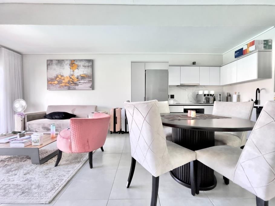 Apartment To Rent in Waterfall Midrand
