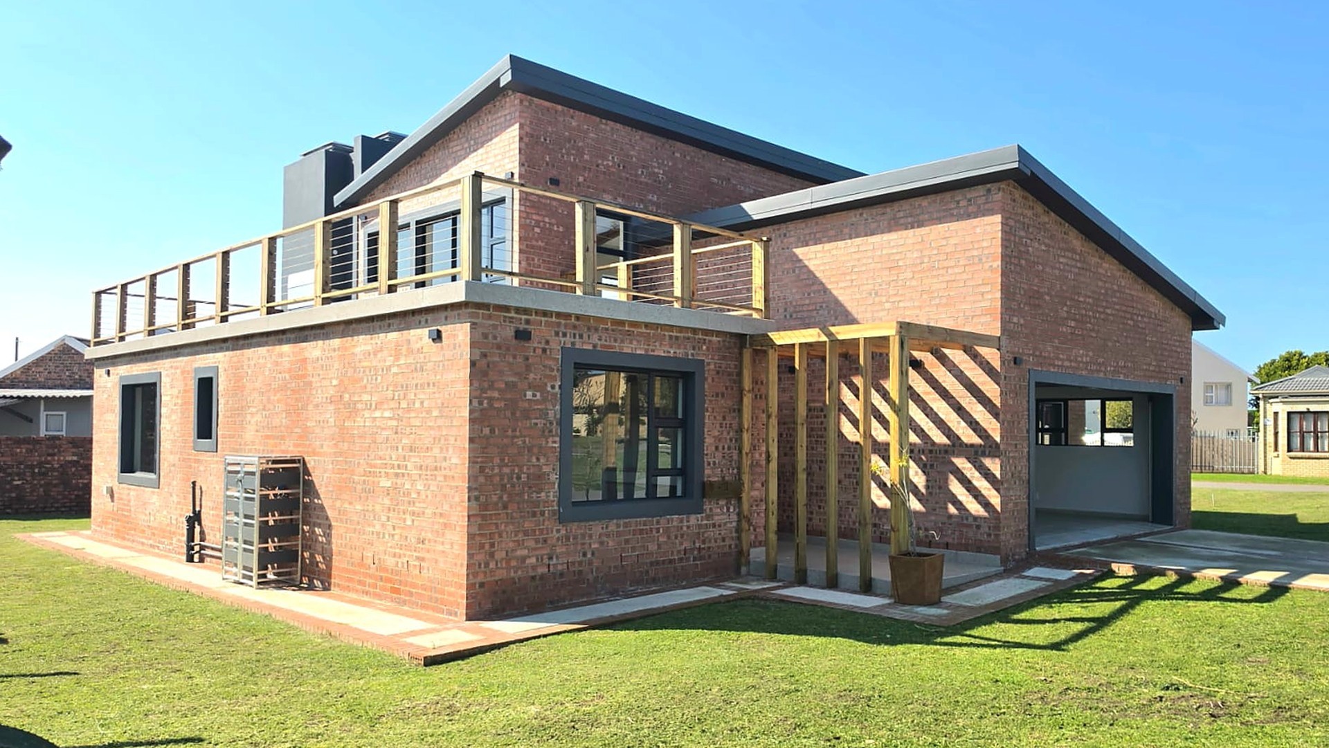 House for sale in Aston Bay, Jeffreys Bay, 242 m²