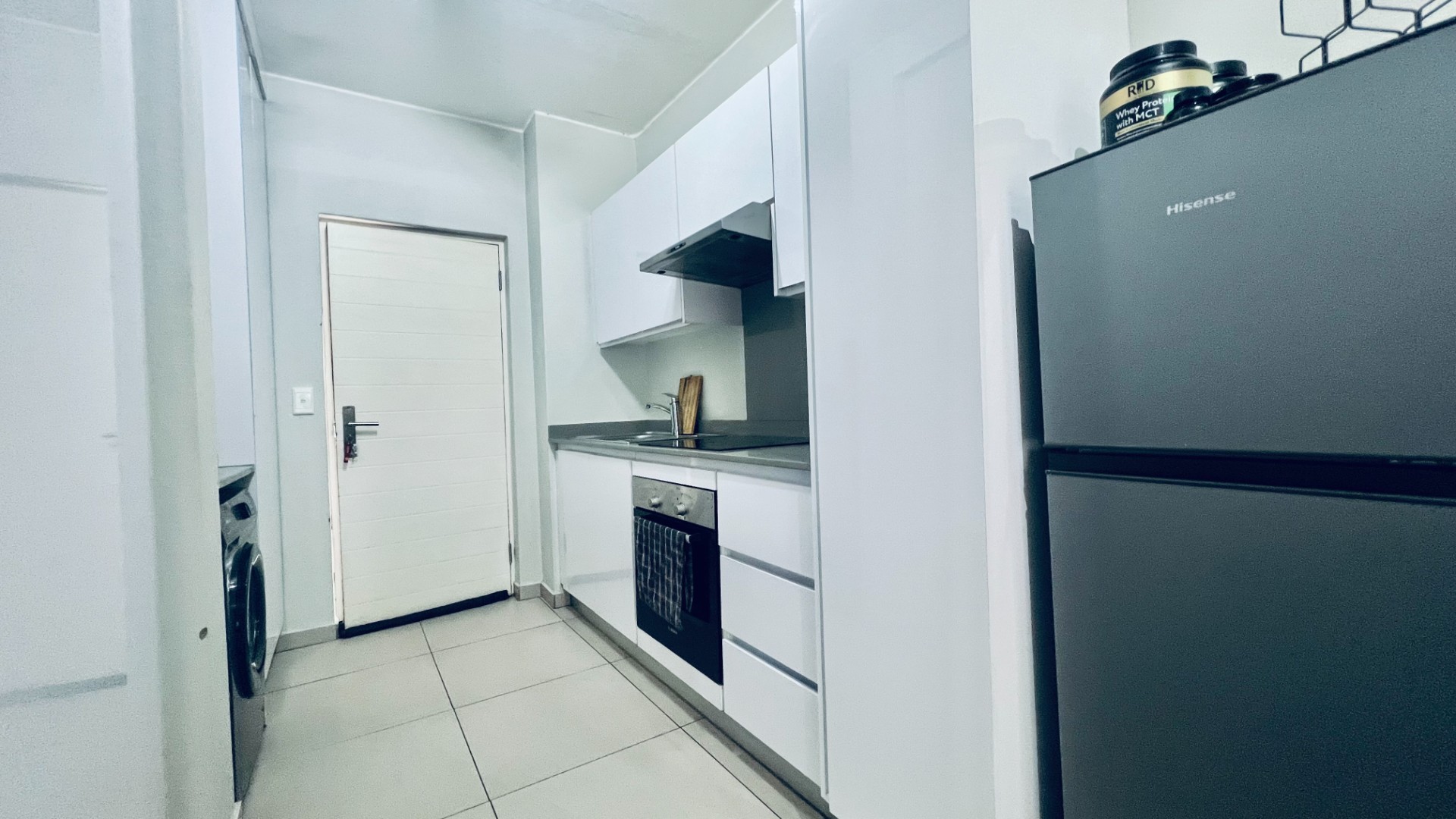 Modern One-Bedroom Ground-Floor Apartment To Let