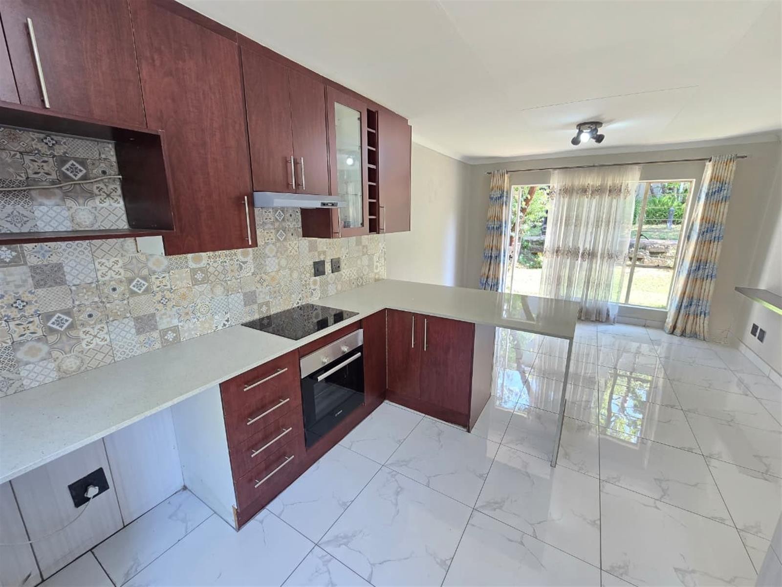 Renovated Two Bedroom Garden Townhouse in Crawford Manor Douglasdale