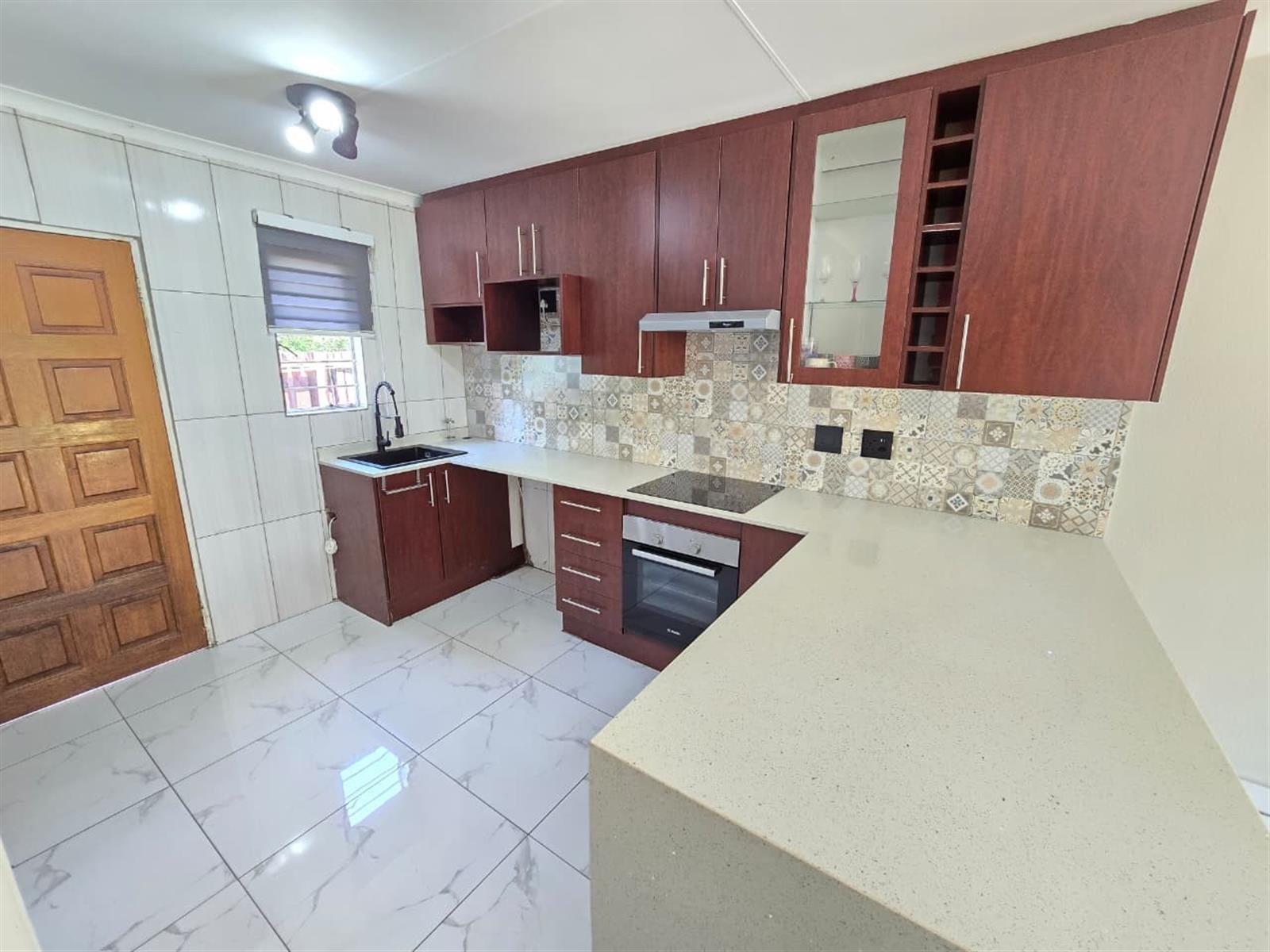 Renovated Two Bedroom Garden Townhouse in Crawford Manor Douglasdale