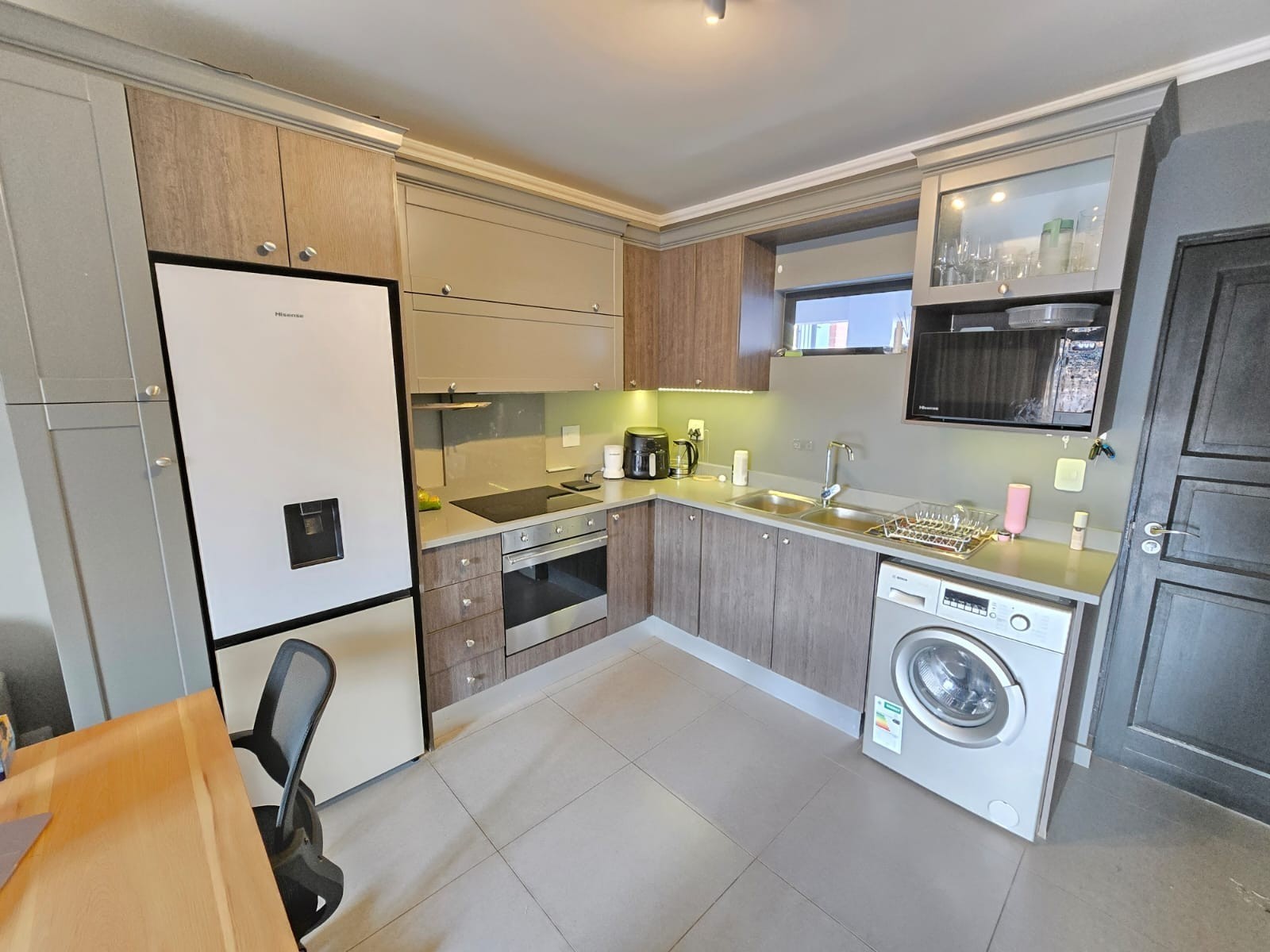 1 Bed Apartment To Rent in Bryanston, Sandton