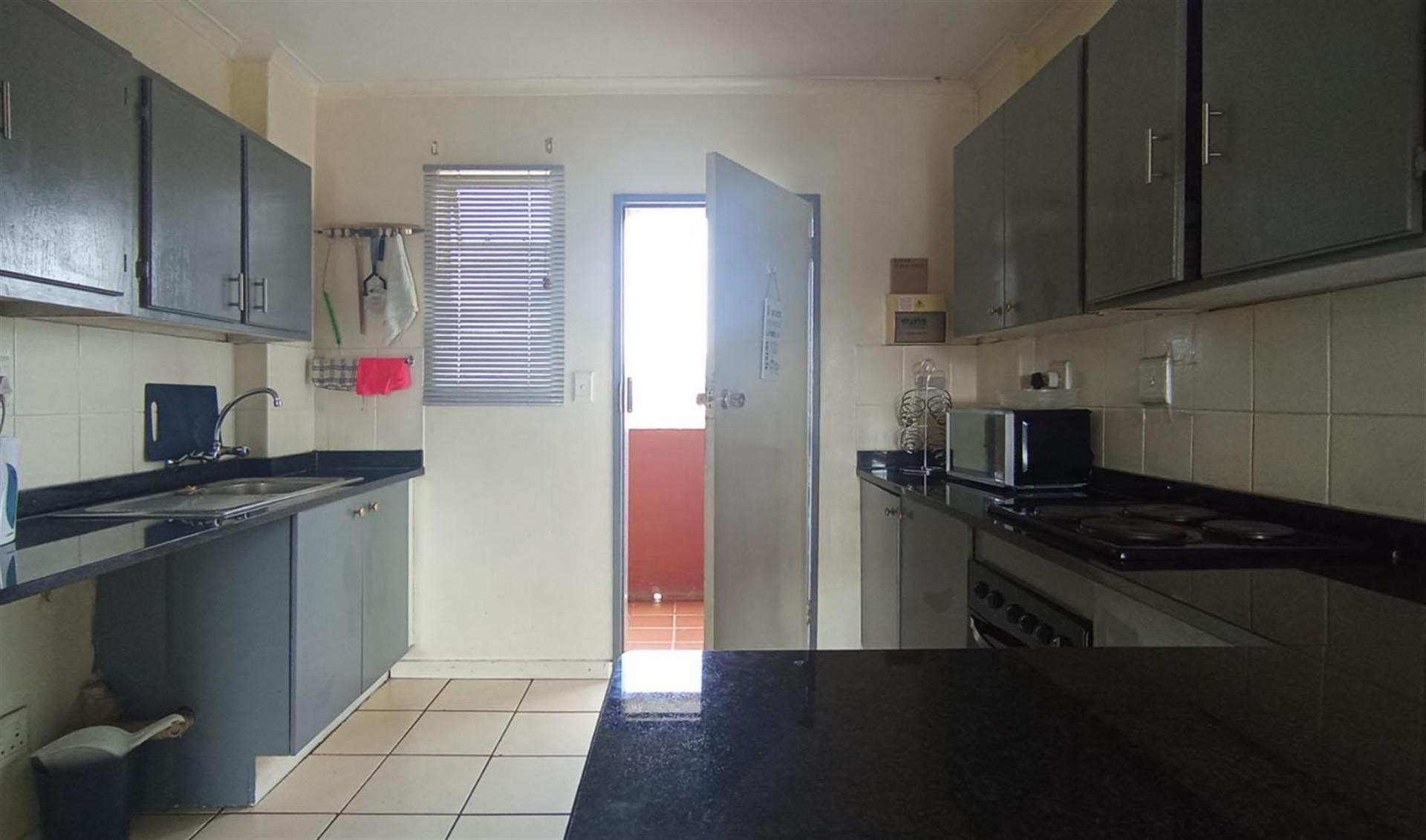 2 Bedroom Shared Apartment - Larger Room To Rent in Zwartkop, Centurion