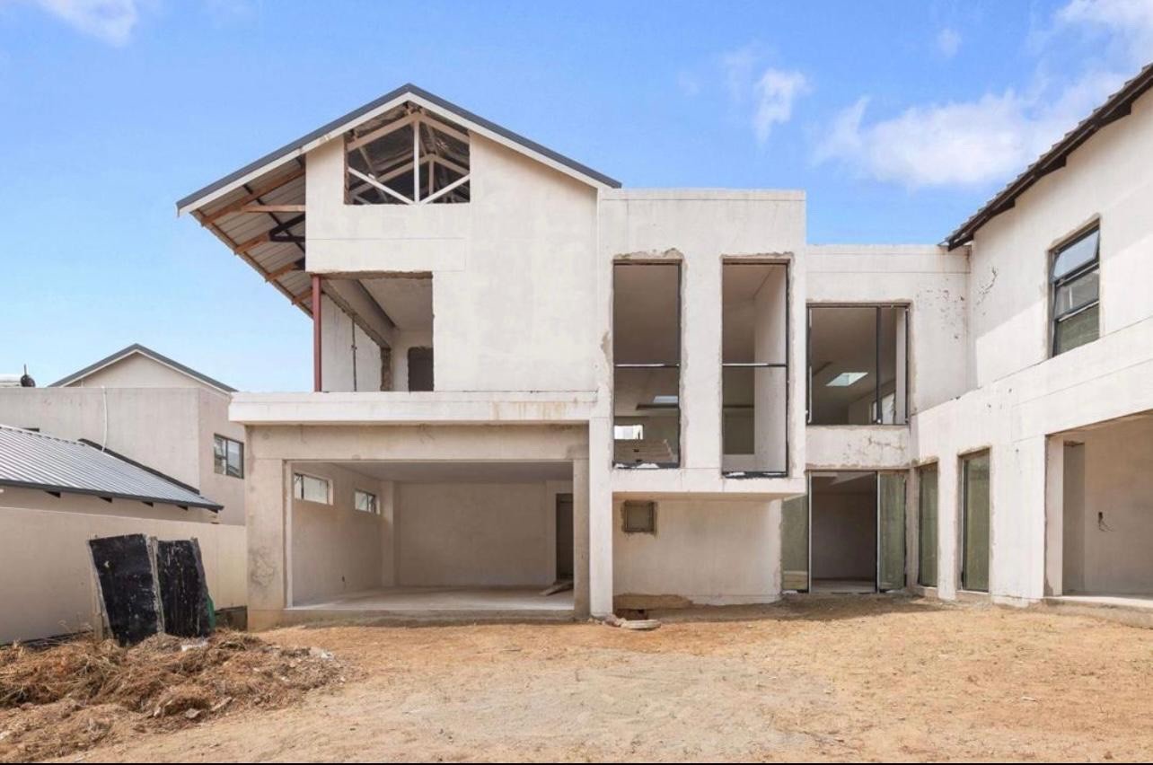 House For Sale in Bryanston East, Sandton