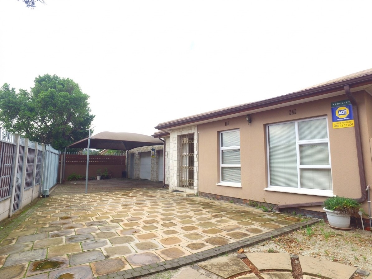 Entertainers dream - For sale in Highbury, Kuilsriver