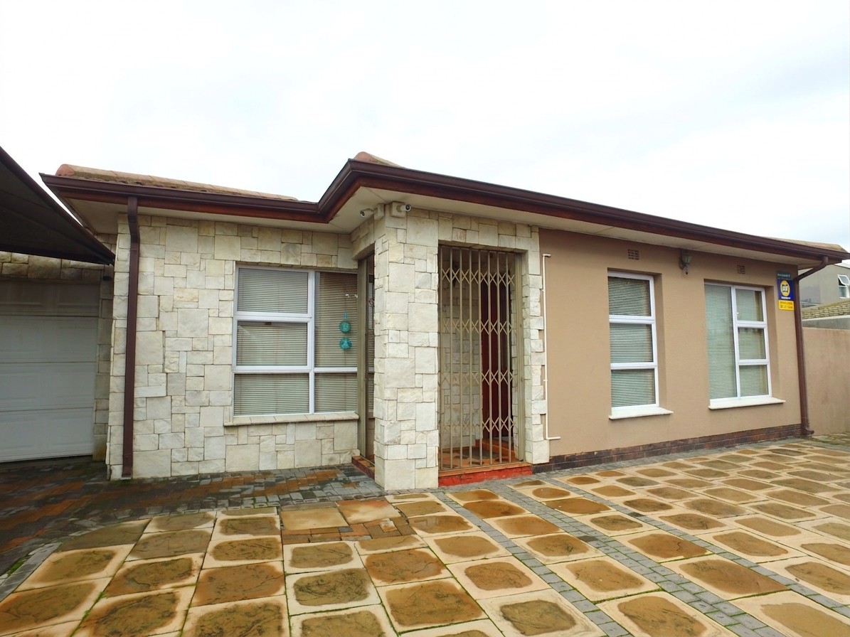 Entertainers dream - For sale in Highbury, Kuilsriver