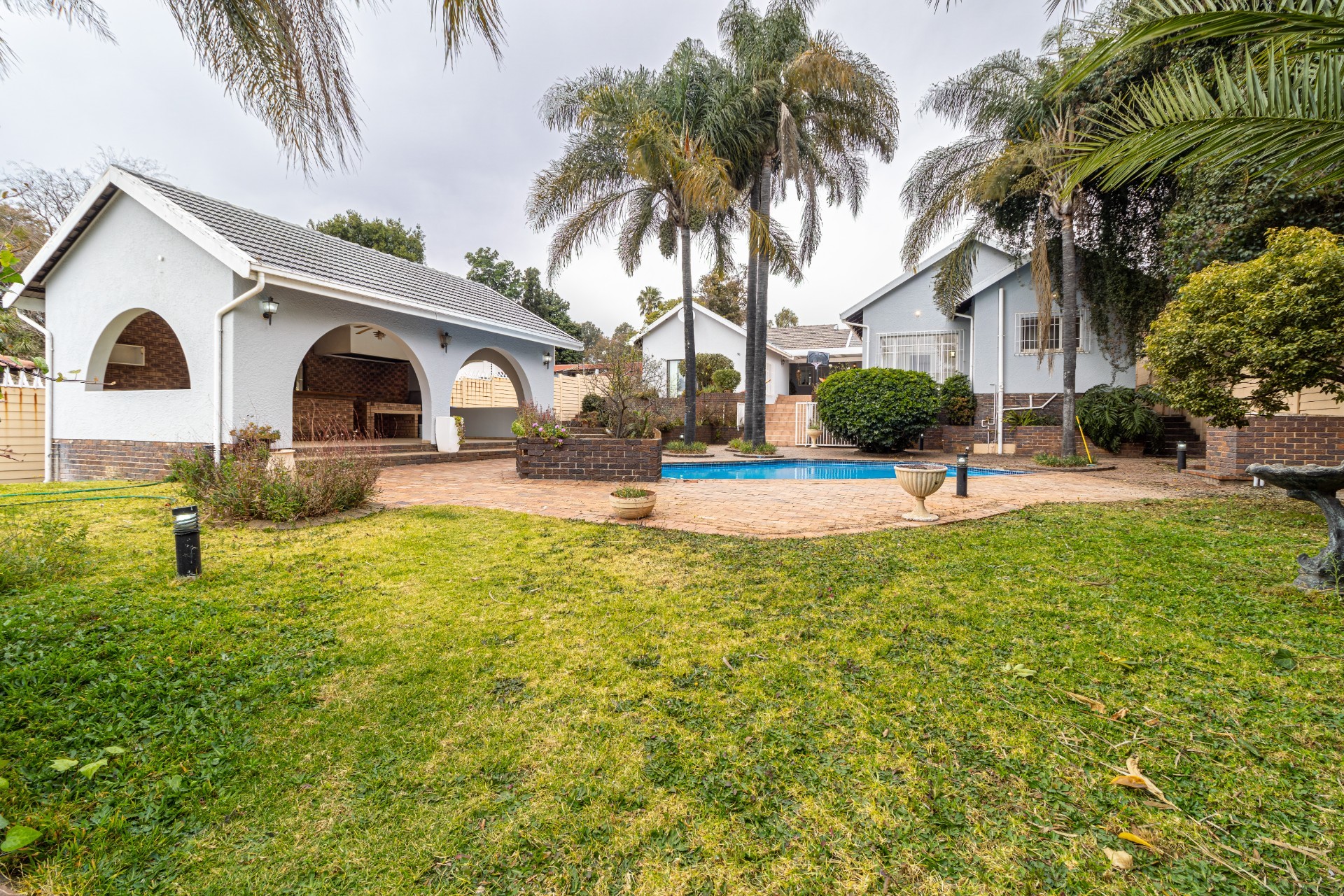 House for sale in Lyndhurst, Johannesburg, 407 m²