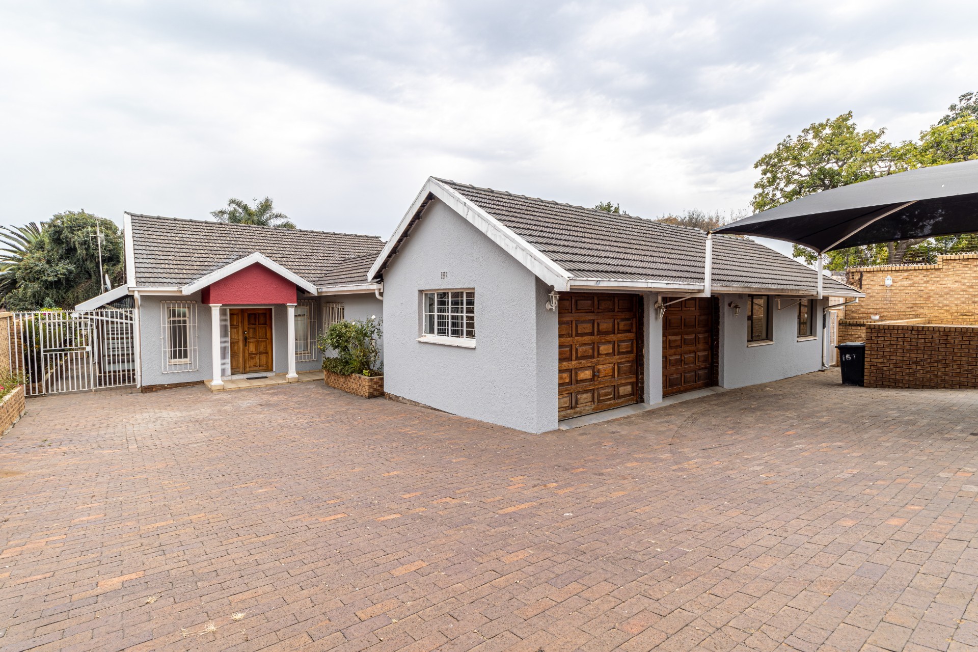 House for sale in Lyndhurst, Johannesburg, 407 m²