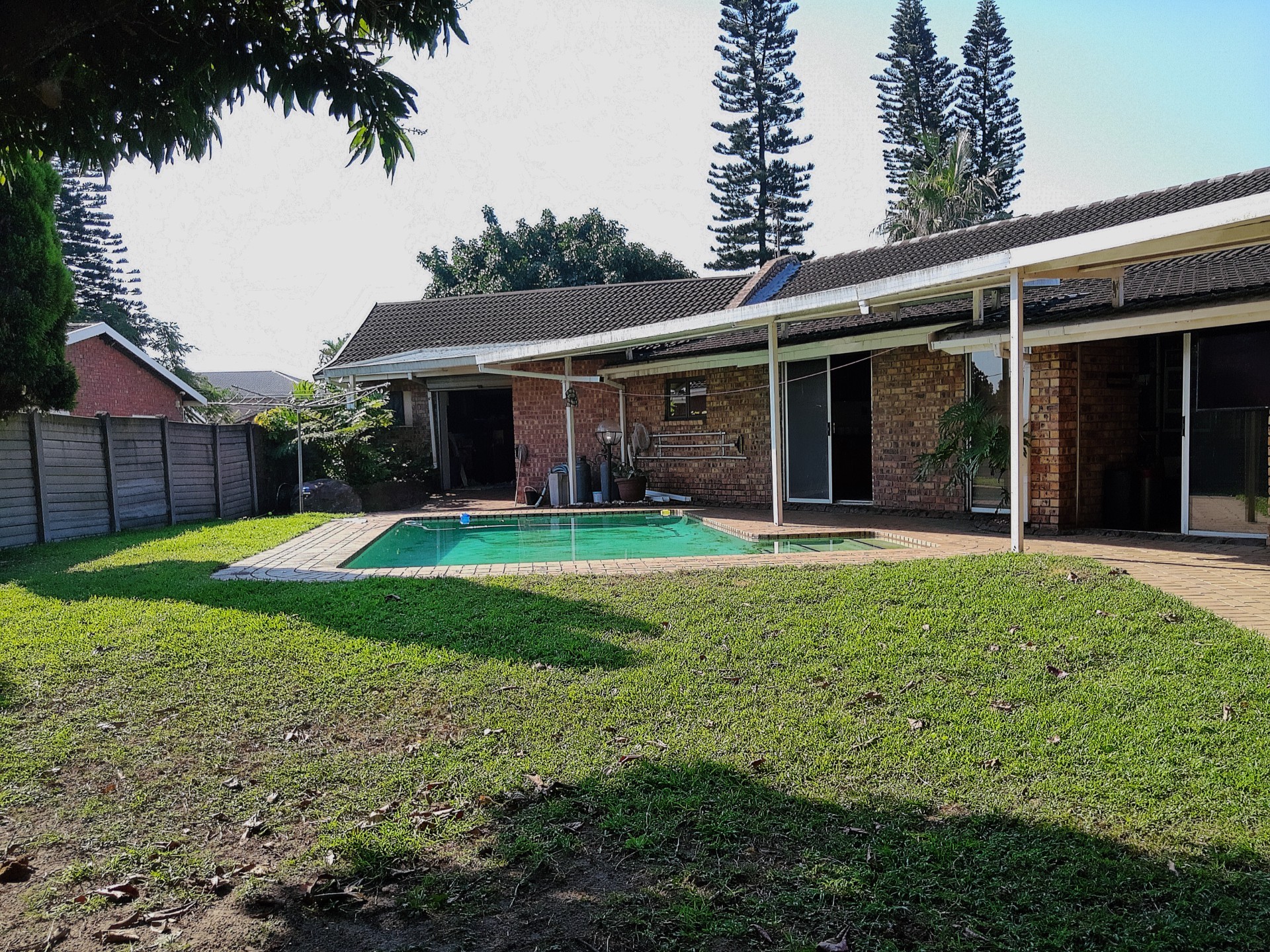 3 Bedroom House to Rent in Birdswood, Richards Bay, KwaZulu Natal with 2 Bachelor flatlets