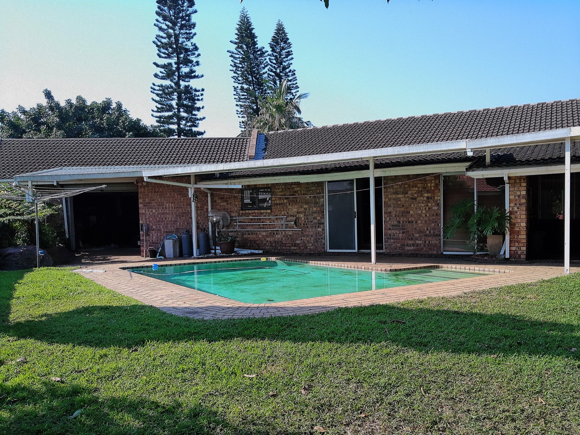 3 Bedroom House to Rent in Birdswood, Richards Bay, KwaZulu Natal with 2 Bachelor flatlets