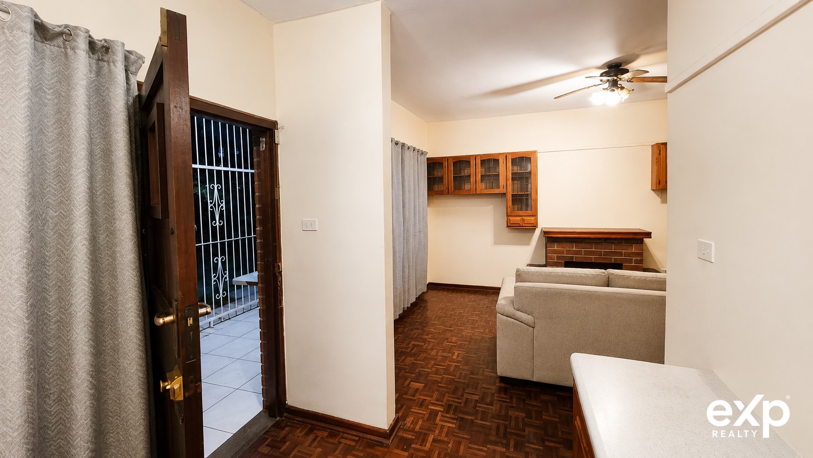 Ground Floor 1-Bedroom Apartment For Sale in Scottsville, Pietermaritzburg, KwaZulu Natal