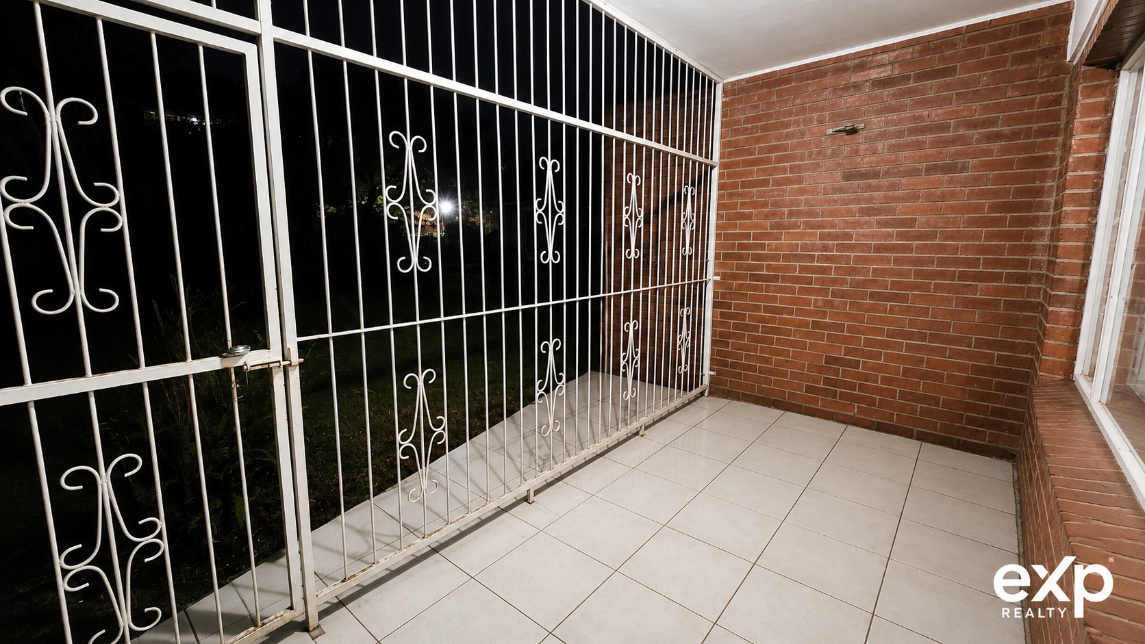 Ground Floor 1-Bedroom Apartment For Sale in Scottsville, Pietermaritzburg, KwaZulu Natal