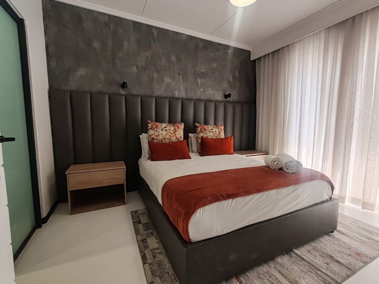 Complex To Rent in Fourways, Sandton