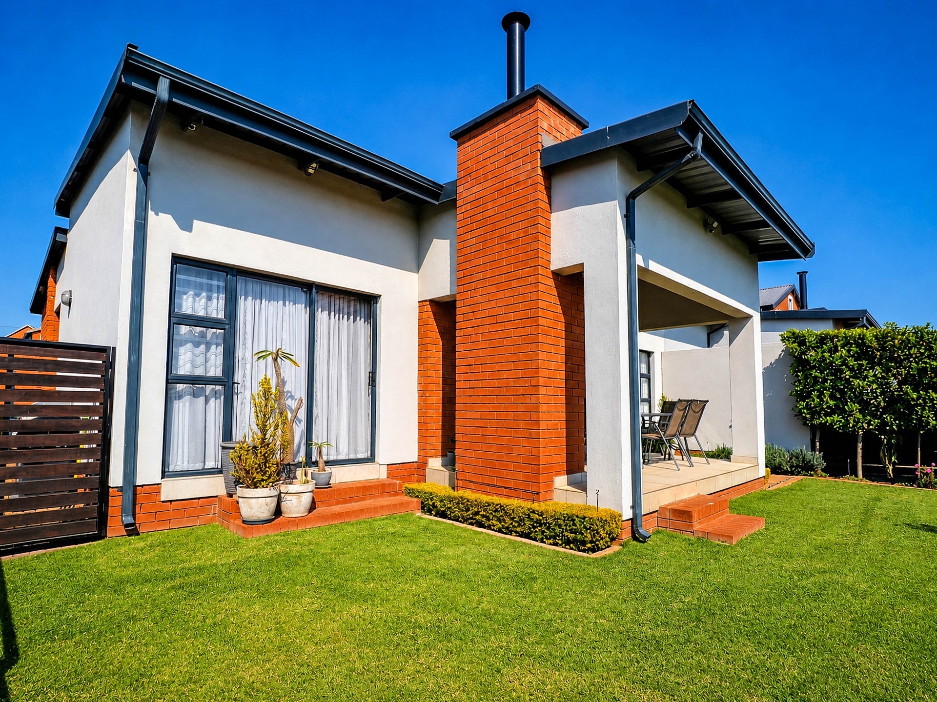 Townhouse for sale in Golden Fields Estate, Centurion