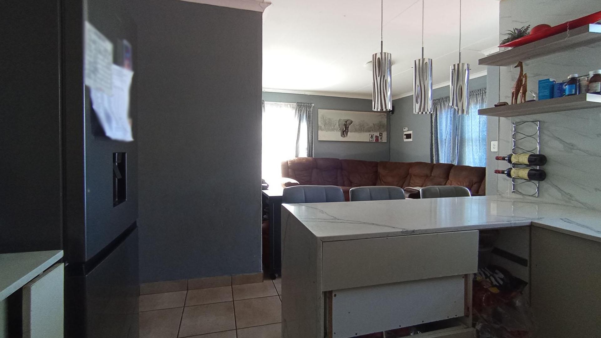 Cossy 3bed, 2baths home in Waterberg Fields Estate