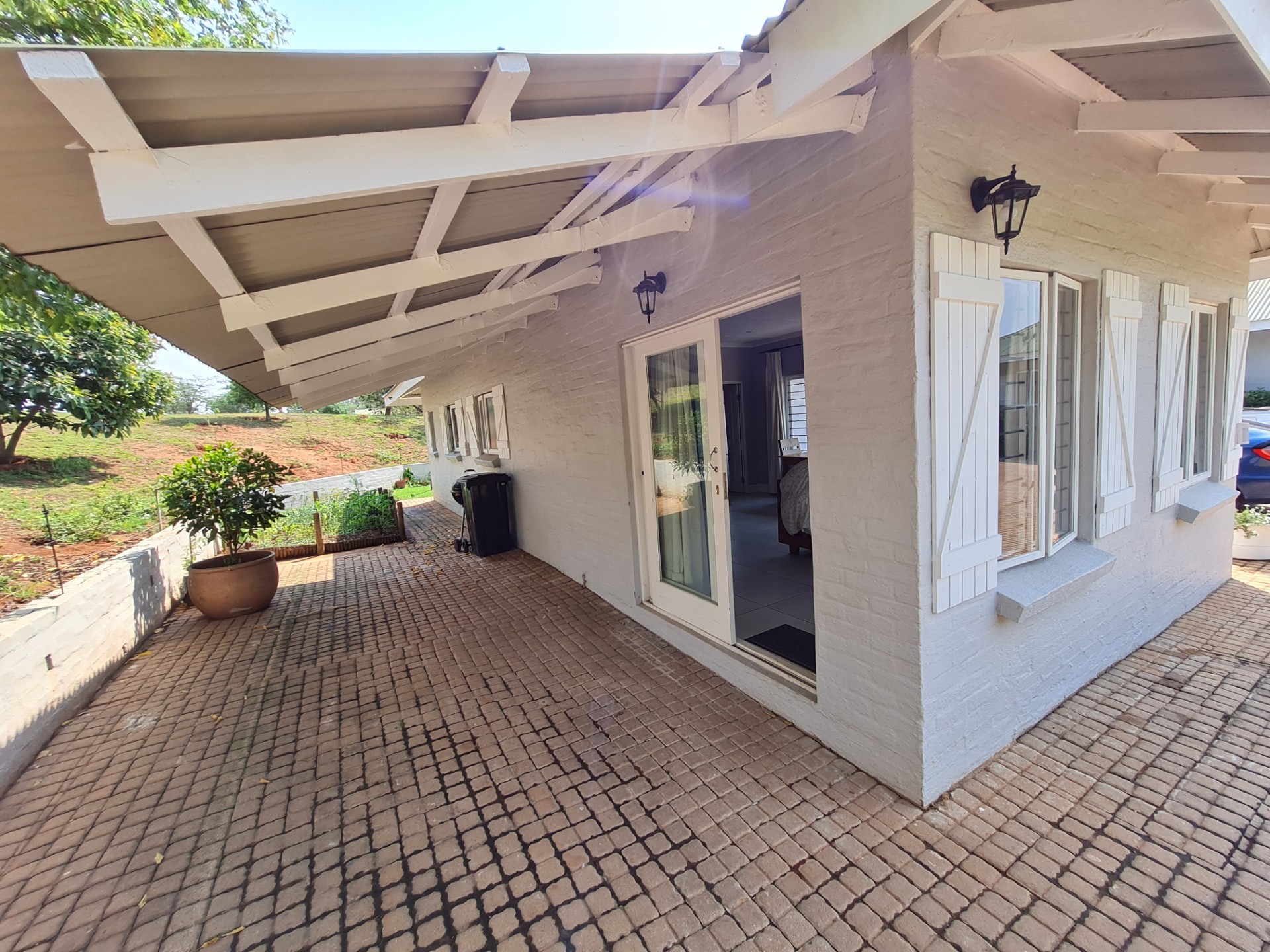 Cottage To Rent in Sheffield Ridge White River Mpumalanga