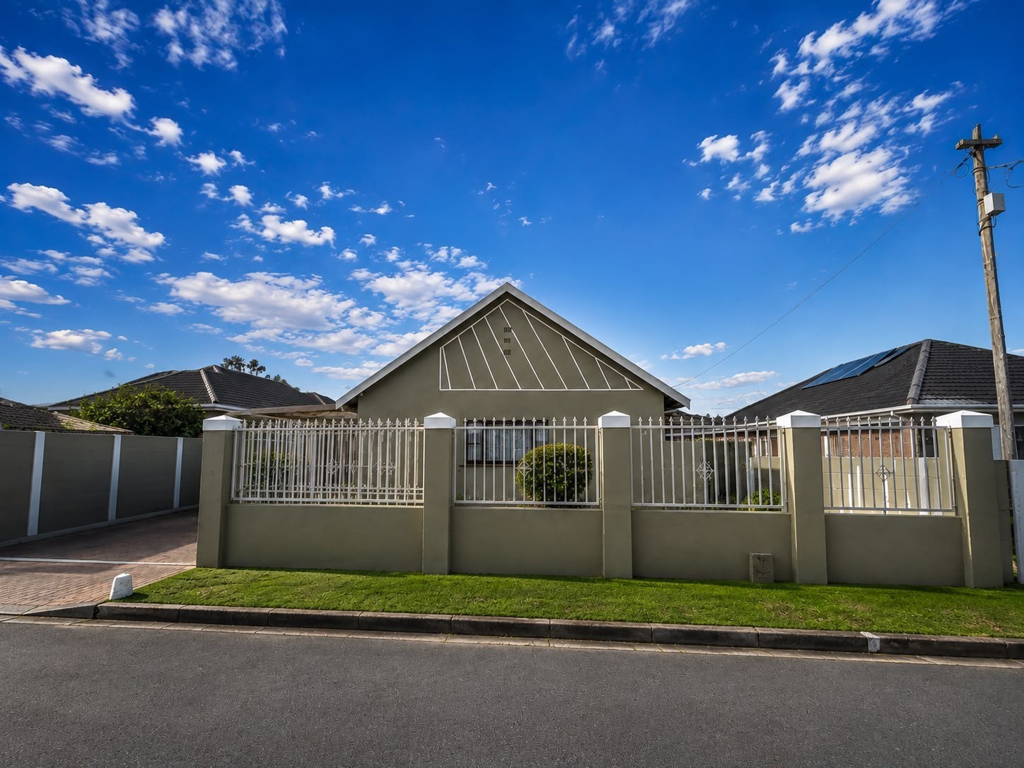 Spacious 5-Bedroom Family Home with Pool, Entertainment and Endless Potential in Kenwyn