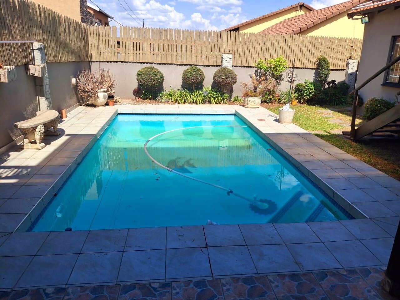 House To Rent in Ormonde, Johannesburg