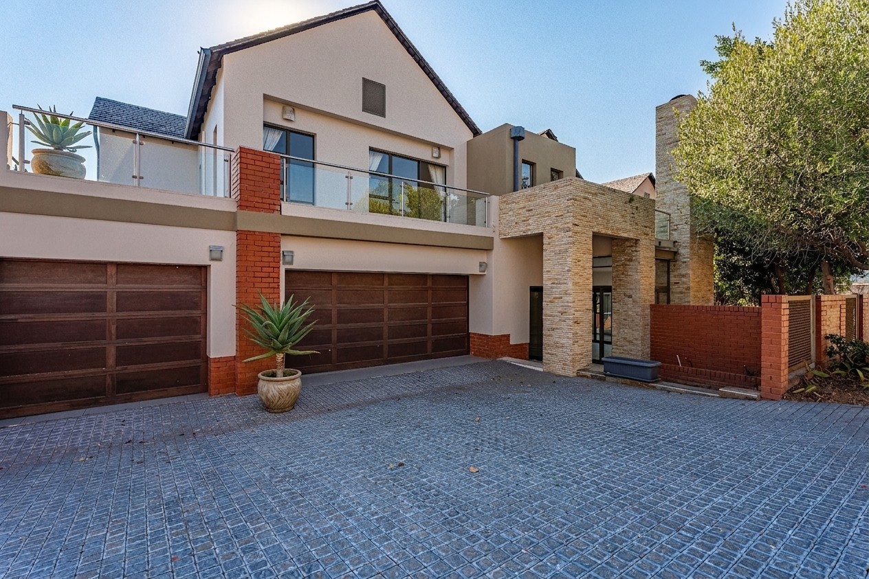House For Sale in Waterfall Country Village, Midrand