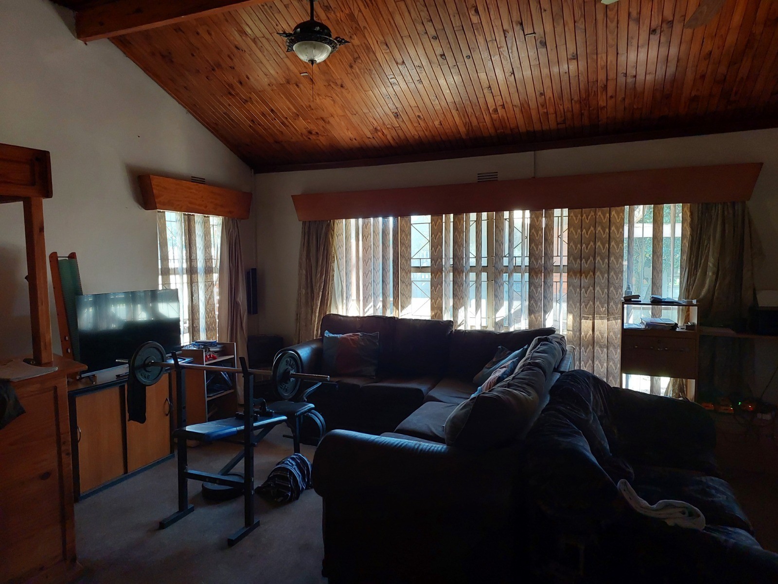Room to Grow: A Family Home with Space, Security and Real Potential in SE7