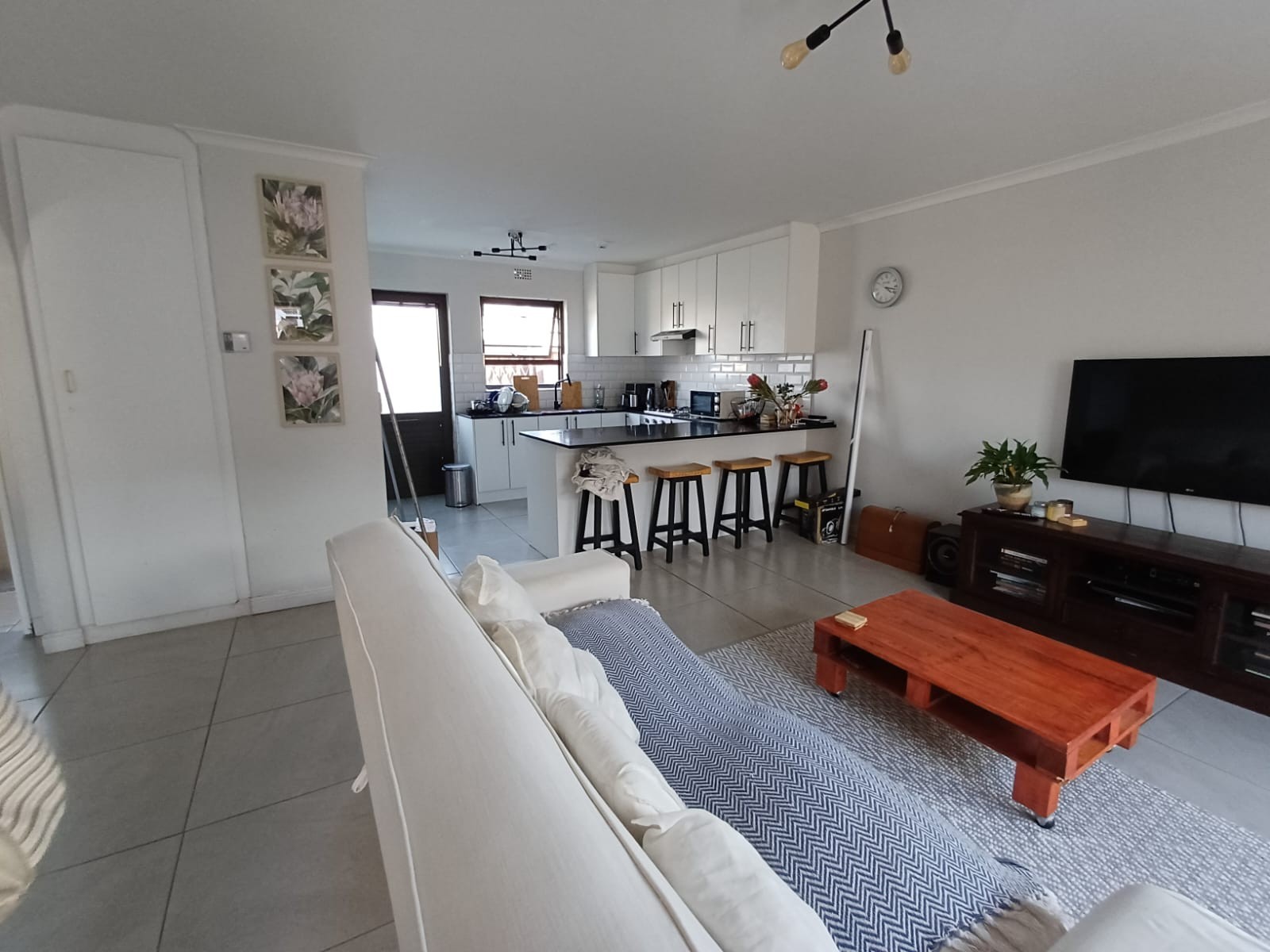 House for sale in Sunridge, Blouberg, 65 m²
